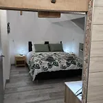 Prázdninový dům Au Calme Avec Piscine Couverte, Wi-fi Et Animaux Acceptes - Fr-1-489-619 *