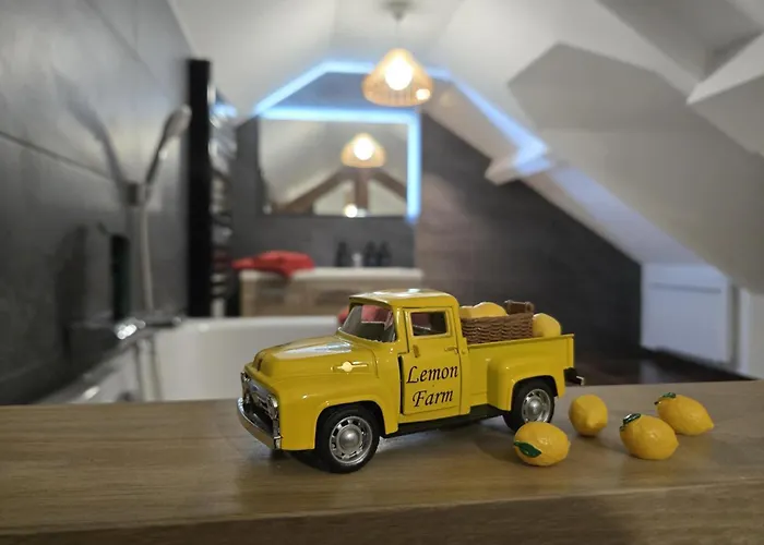 Casa vacanze Au Calme Avec Piscine Couverte, Wi-fi Et Animaux Acceptés - Fr-1-489-619